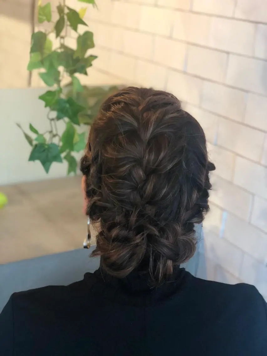 セミロング カラー ヘアアレンジ 吉田 瑛美のヘアスタイル
