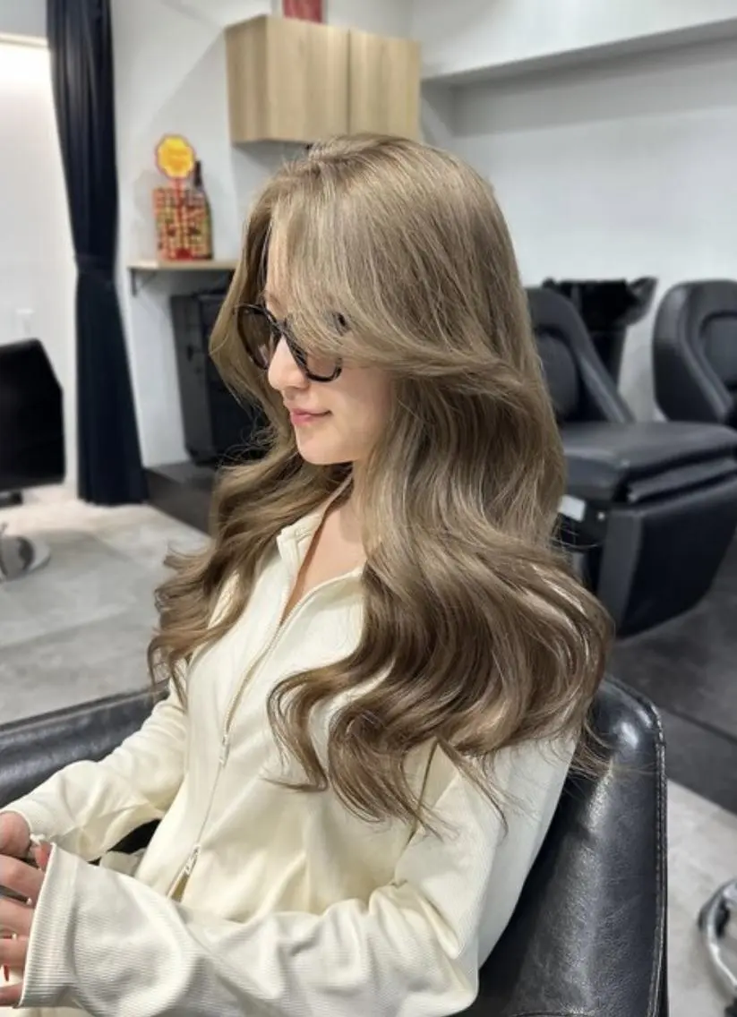 ロング カラー 川口 真也のヘアスタイル