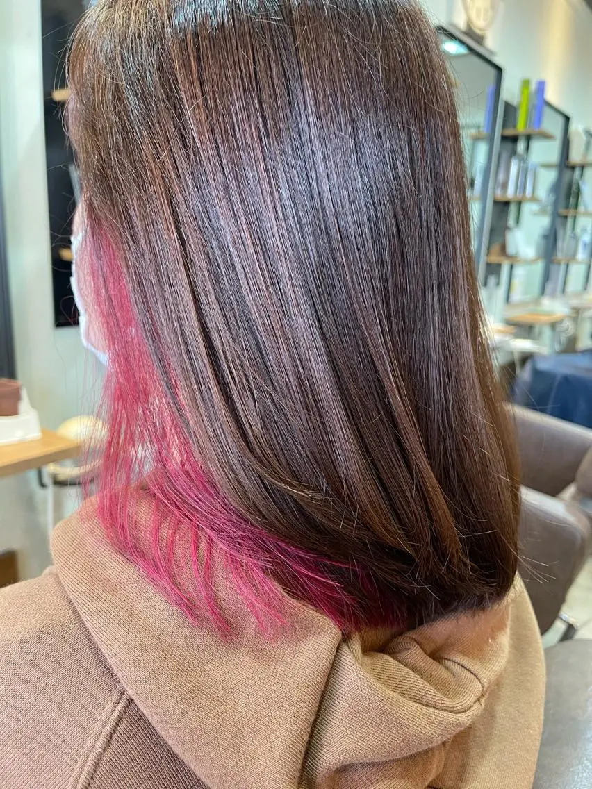 カラー nowhere ノーウェアのヘアスタイル