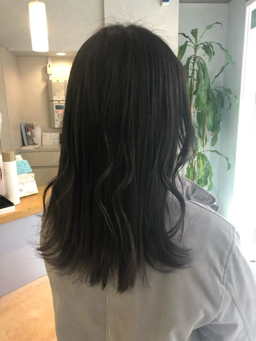 ミディアム ヘアカラー トリートメント 阿部 美咲のヘアスタイル