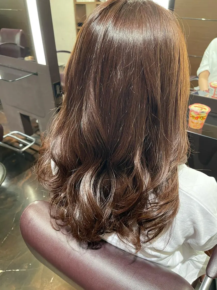 ミディアム カラー Yoshida Yuriのヘアスタイル