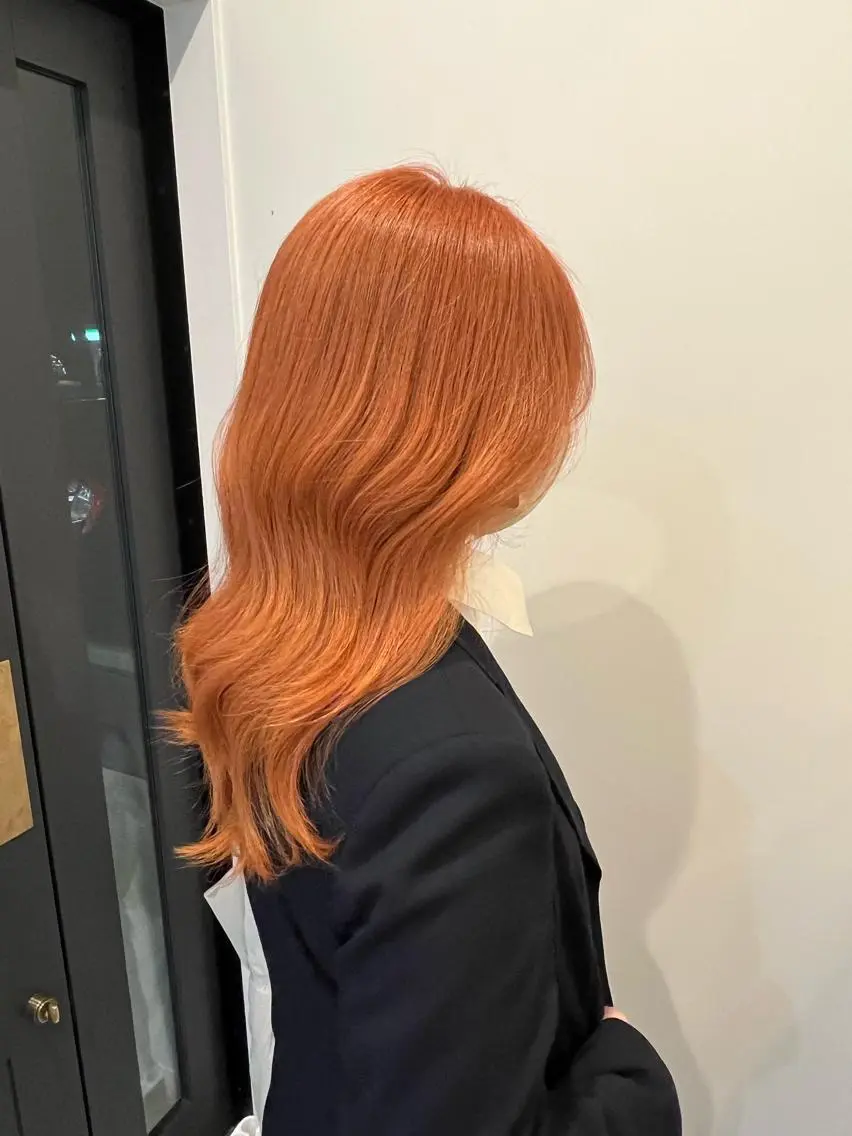 ロング ヘアカラー 加藤 明香里のヘアスタイル
