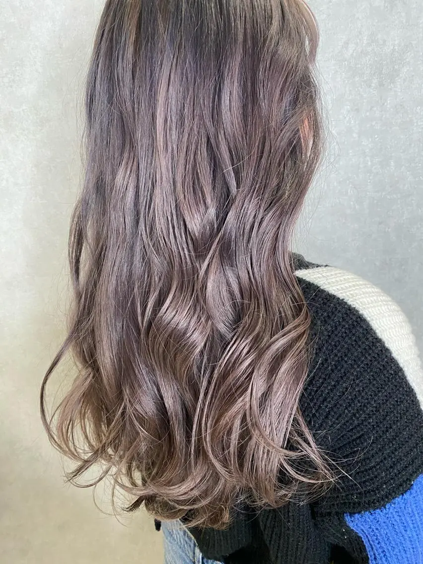 ロング カラー ヘアアレンジ ブリーチ ラベンダーカラー かえ🩶韓国ボブ🎀 透明感カラー🥣のヘアスタイル