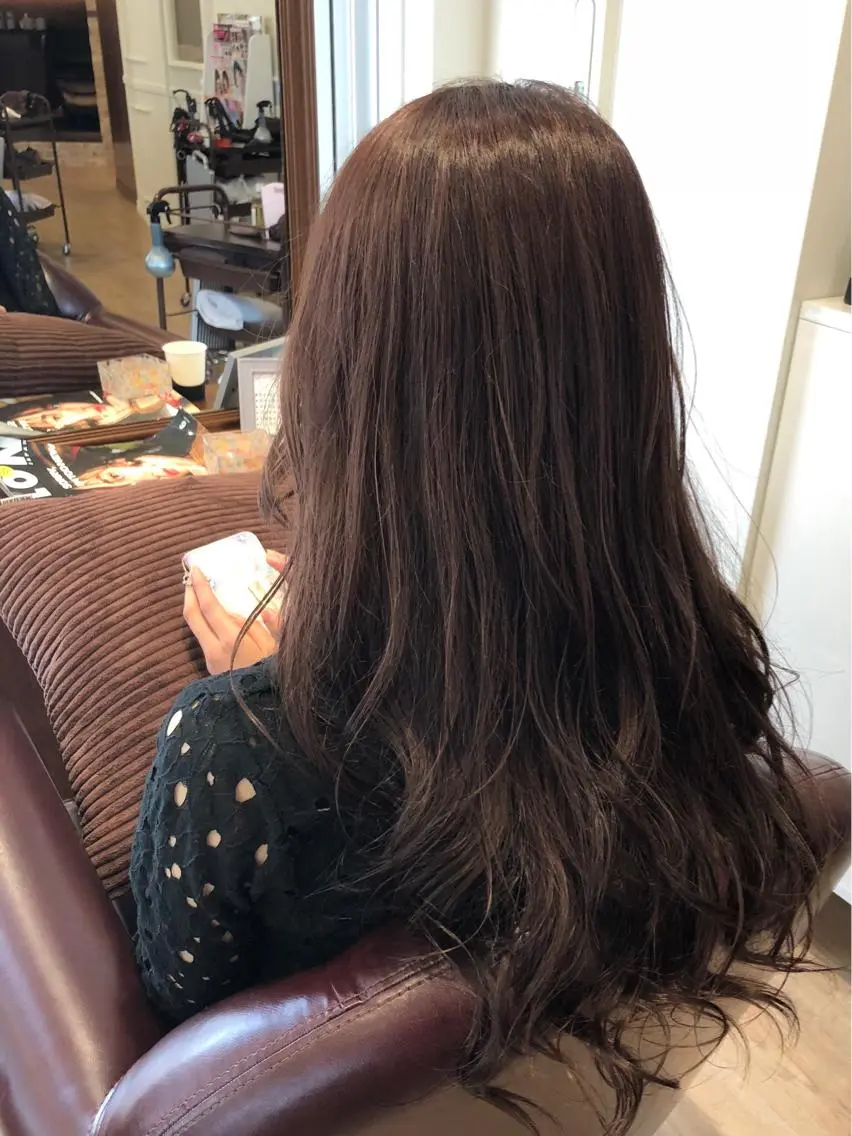 ロング カラー 新實 ゆりあのヘアスタイル