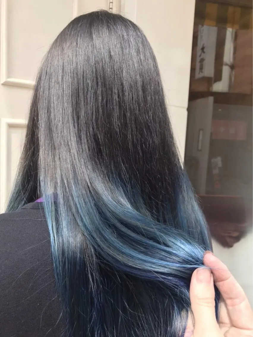 ロング カラー ブルーカラー 🫟Blanco🫟 Color&Careのヘアスタイル