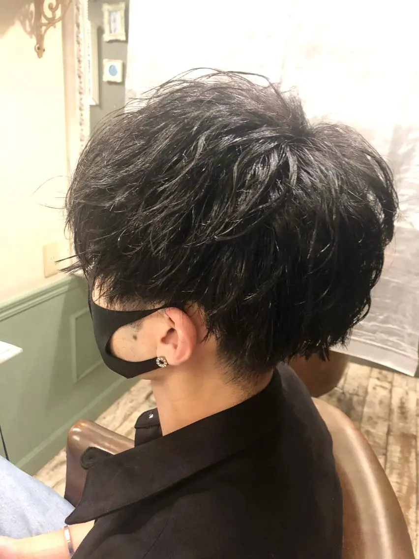 ショート パーマ メンズ カット パーマ ヘッドスパ 岩谷 愛依のヘアスタイル