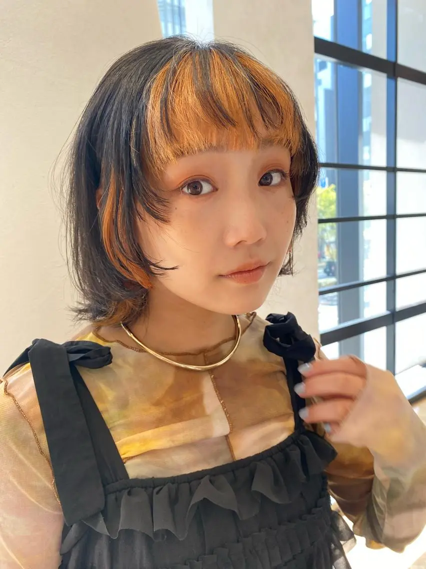 ミディアム カラー ミストバング フェイスフレーミング 顔まわりレイヤー レイヤーカット 増井 彩乃のヘアスタイル