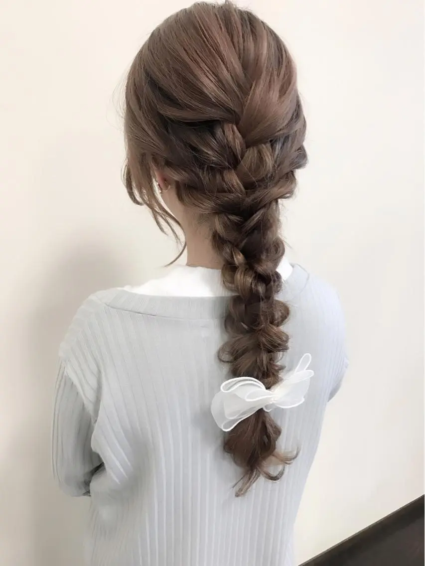ロング ヘアアレンジ 三つ編み 沢田 瞳のヘアスタイル