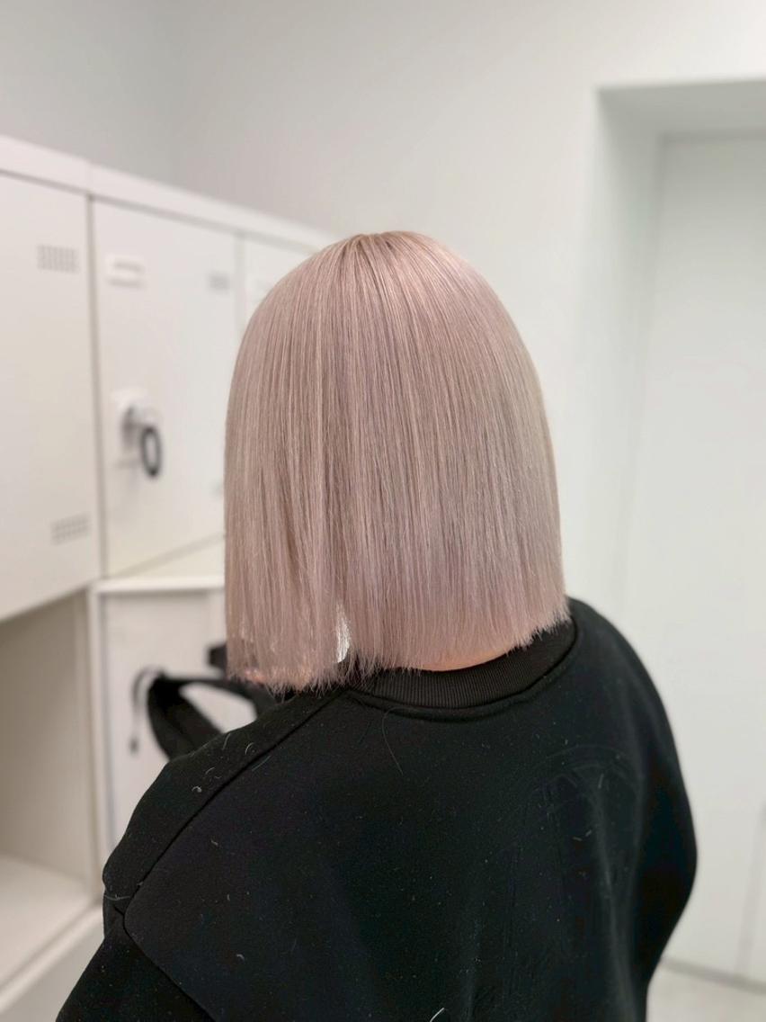 カラー 🌈ハイトーンカラー 🌈色落ちもかわいいのヘアスタイル
