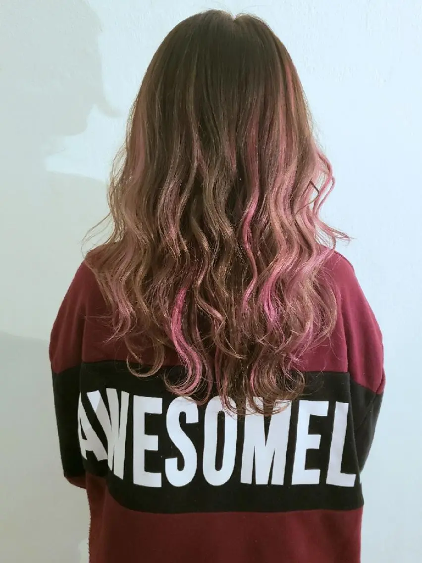 ロング カラー ヘアアレンジ アッシュ ベージュカラー メッシュ ピンクカラー 成瀬 弘光のヘアスタイル