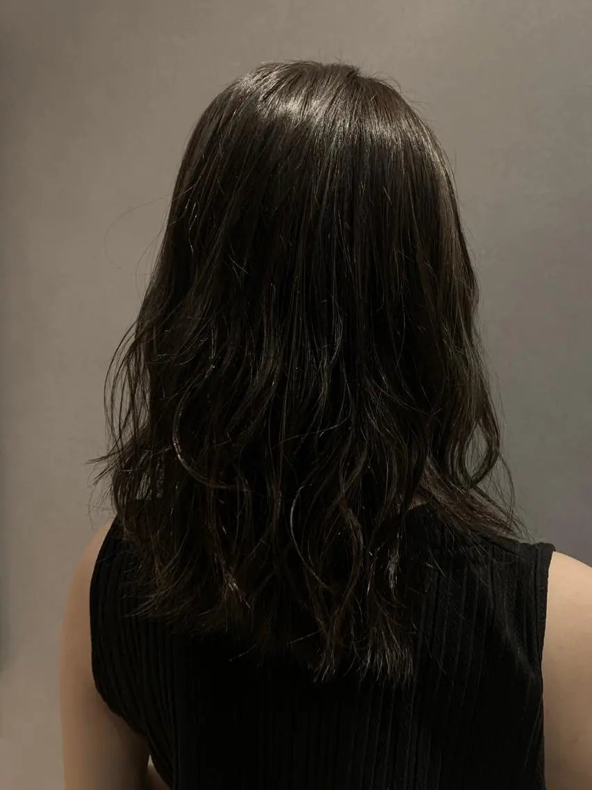 ミディアム 土佐 優奈のヘアスタイル