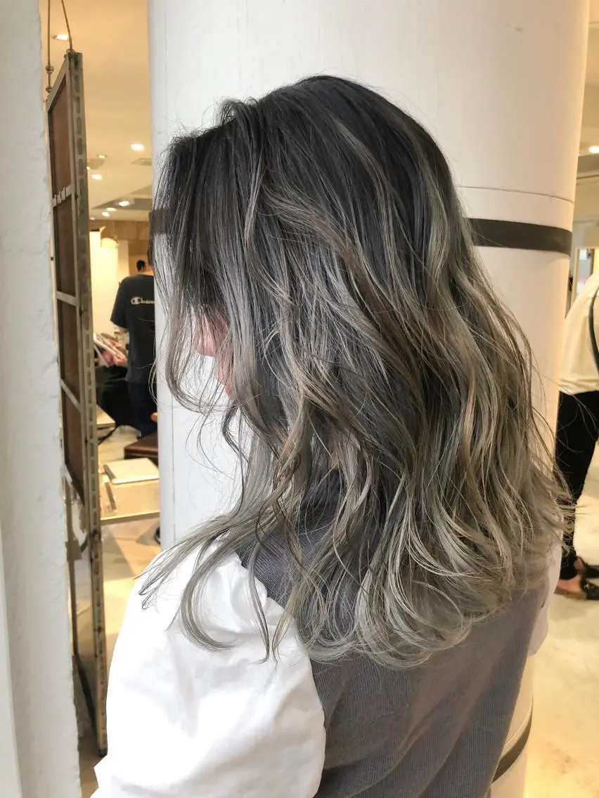 ロング カラー welring hair salonのヘアスタイル