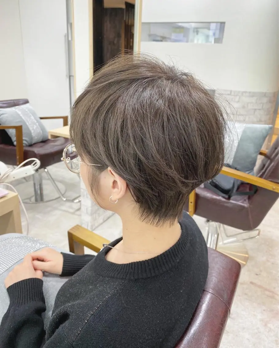 ショート カラー ショートボブ ハンサムショート 黒髪 透明感カラー グレージュ カット トリートメント マンツーマン/透明感 foi hairのヘアスタイル