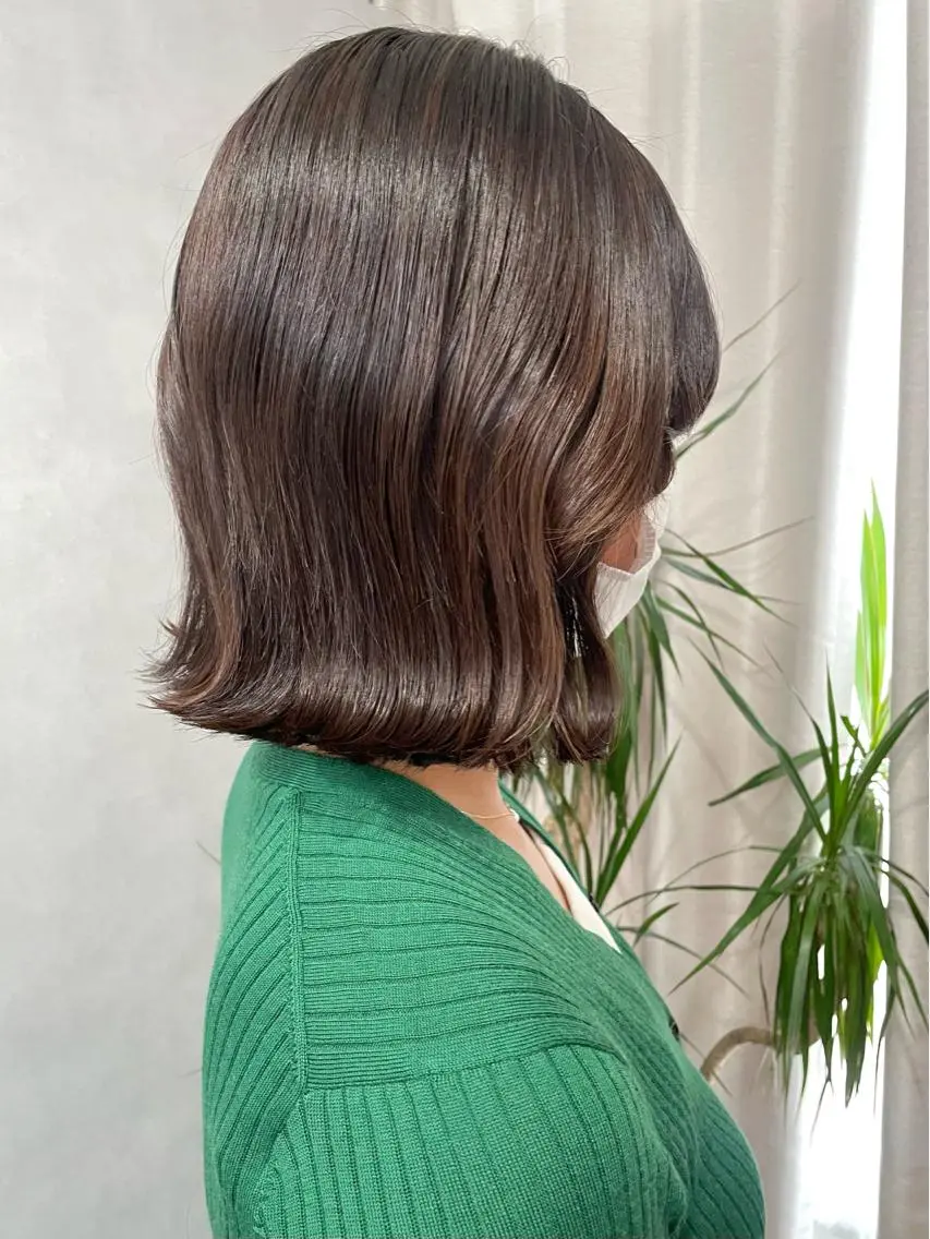 ショート 切りっぱなしボブ ボブ レイヤーカット/透明 感カラー🩵中村友美のヘアスタイル