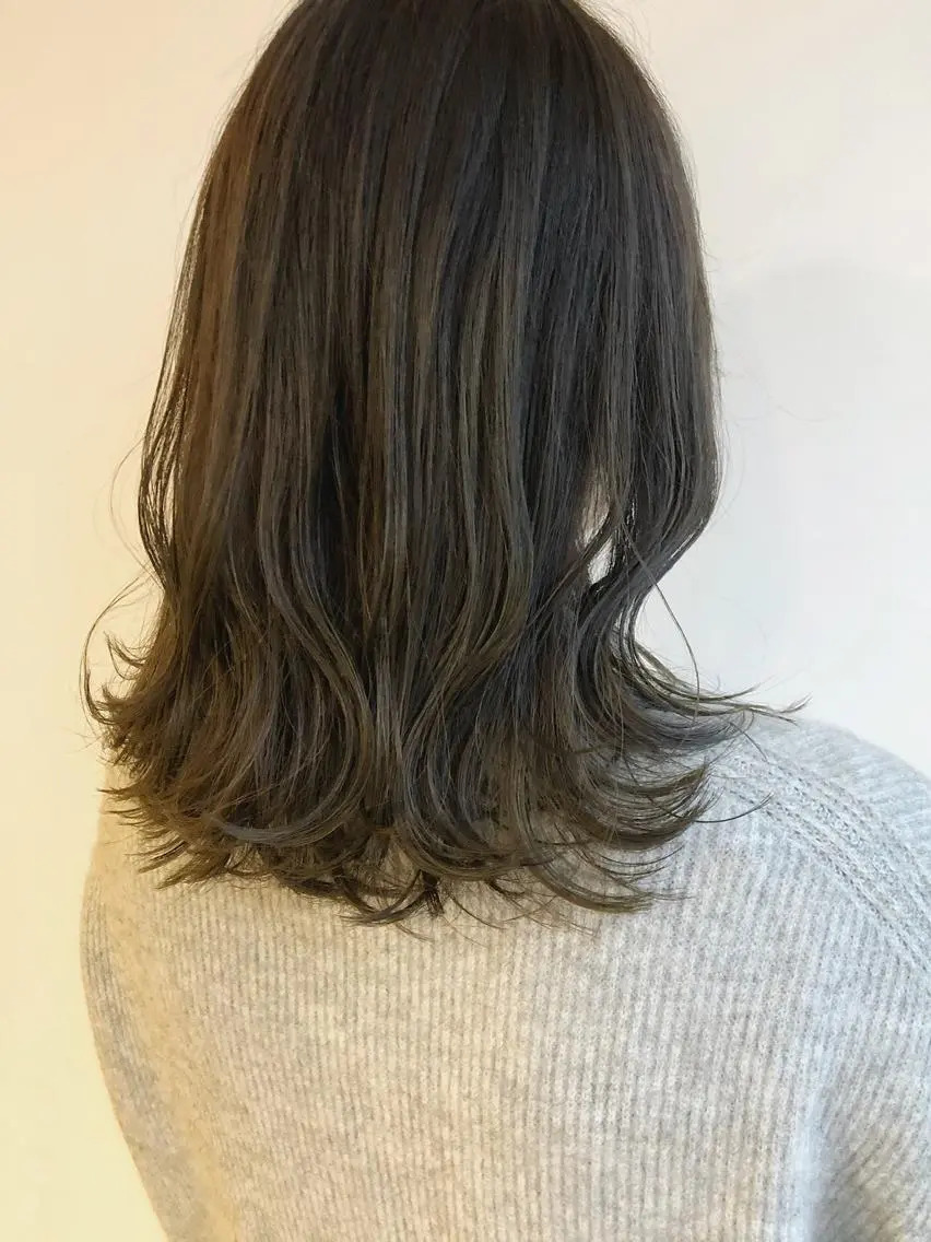 ミディアム カラー 千村 亮のヘアスタイル