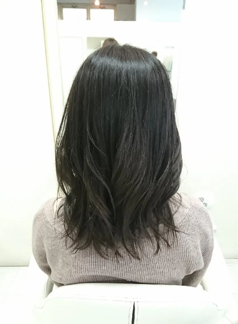 セミロング 韓国風ヘア レイヤーカット カット ヘアカラー nagane sayakaのヘアスタイル
