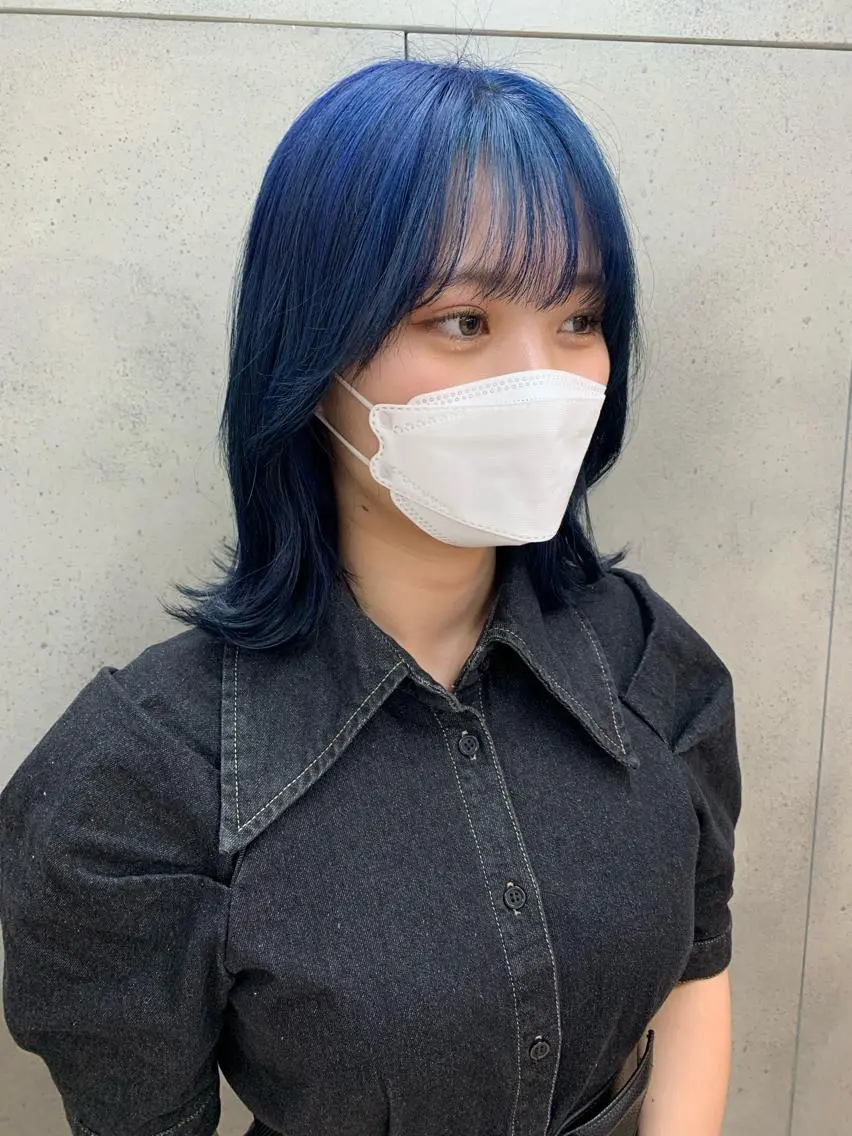 ミディアム カラー raika .のヘアスタイル