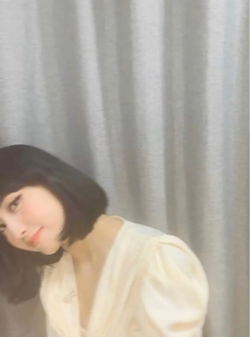 ショート カラー パーマ ヘアアレンジ ブリーチ ダブルカラー ハイライトカラー ハイライト 髪質改善 高井瑠華🌼 ストカールカット特化のヘアスタイル