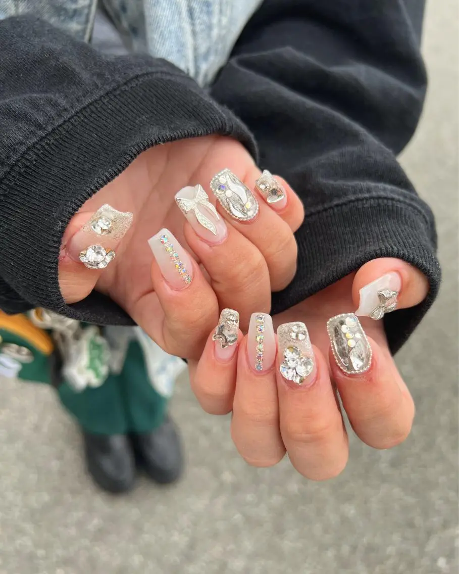ネイル キラキラネイル nail salon CHEのネイルデザイン