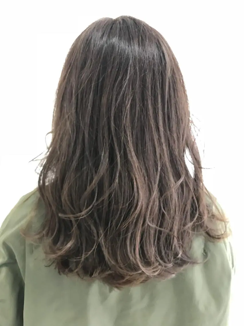 セミロング カラー Rayt hair レイトヘアーのヘアスタイル