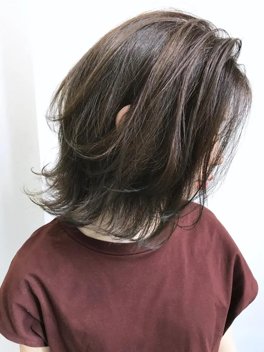 ミディアム カラー ブルーカラー ブルージュ エクステ(レミー毛) NINEのヘアスタイル