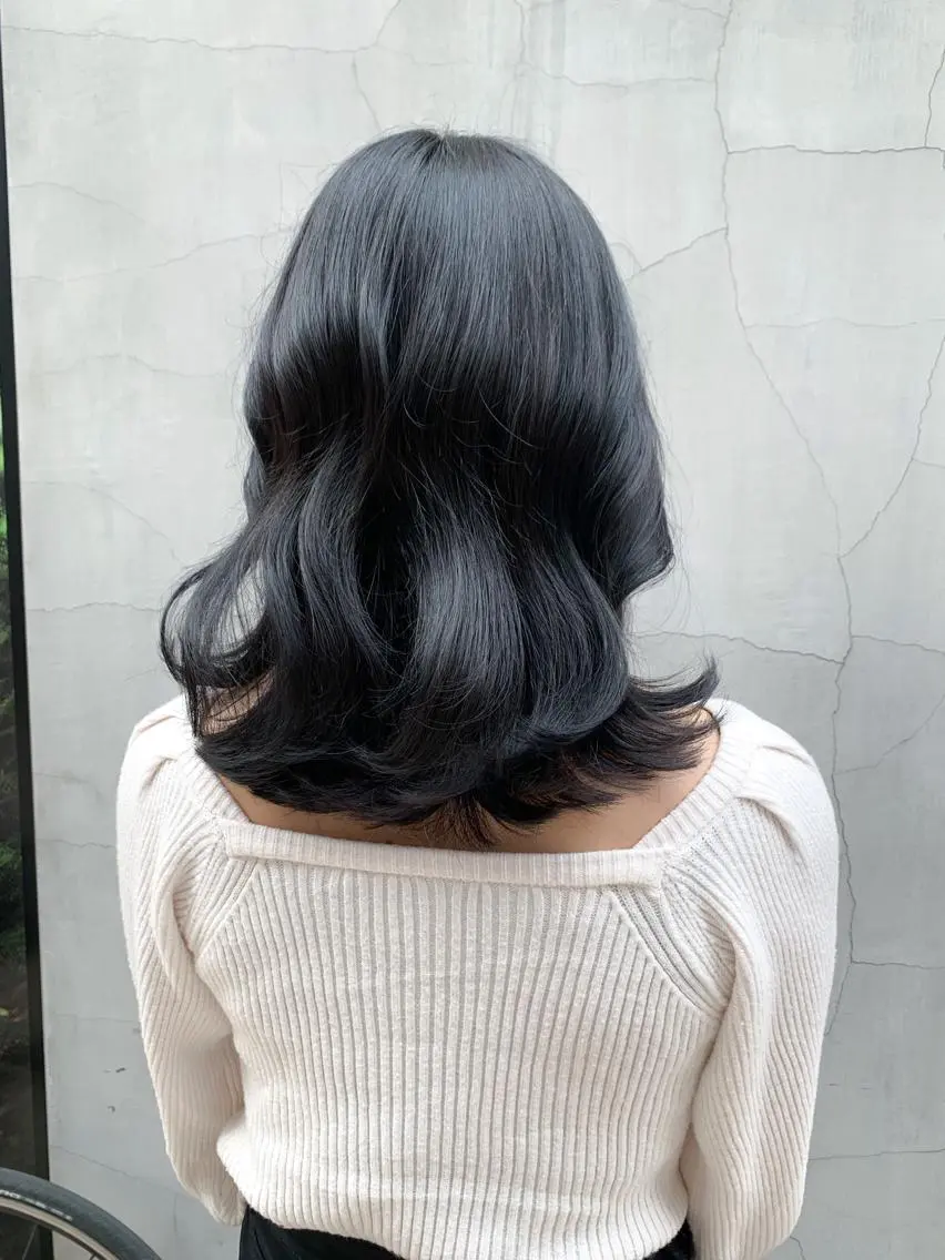 ミディアム カラー ヘアアレンジ ヘアカラー トリートメント yuka .のヘアスタイル