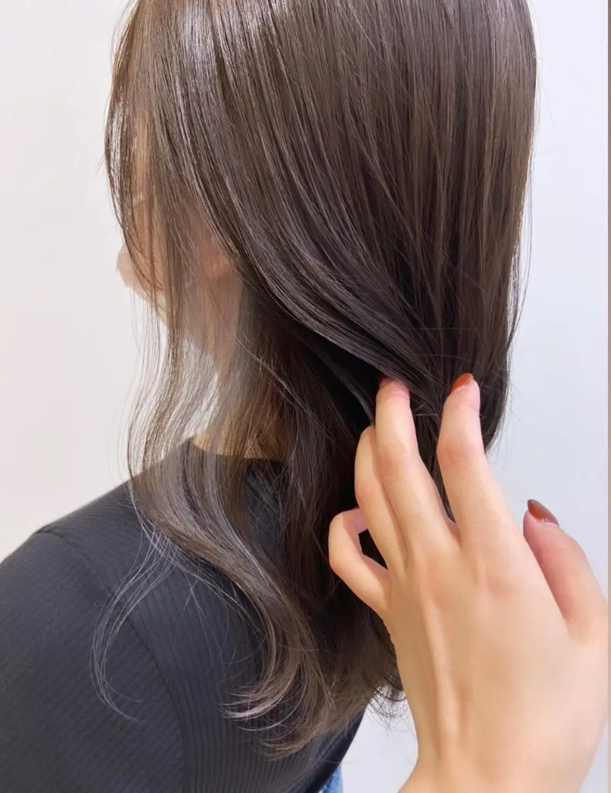 セミロング カラー グレージュ カワイイ×上品艶ヘア / RITO🪽のヘアスタイル