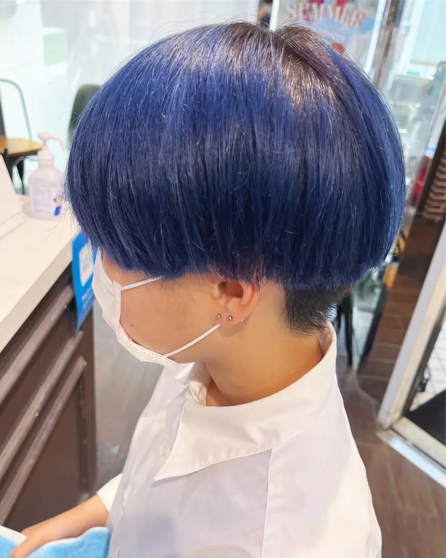 カラー ブリーチ ブルーカラー ケアブリーチ ダブルカラー イヤリングカラー カットパーマ 🌀あさみのヘアスタイル