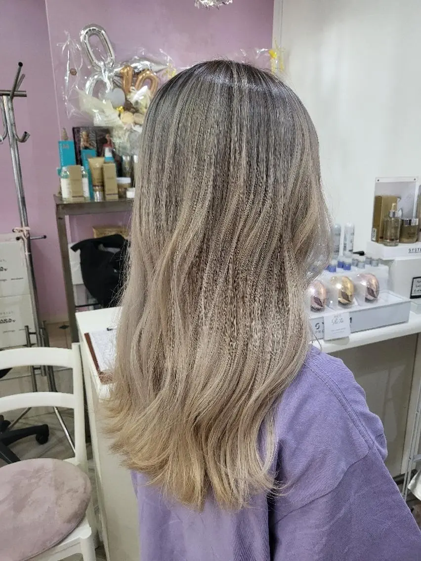 ロング カラー ヘアアレンジ ヘアカラー トリートメント ナカシマ  アユミのヘアスタイル