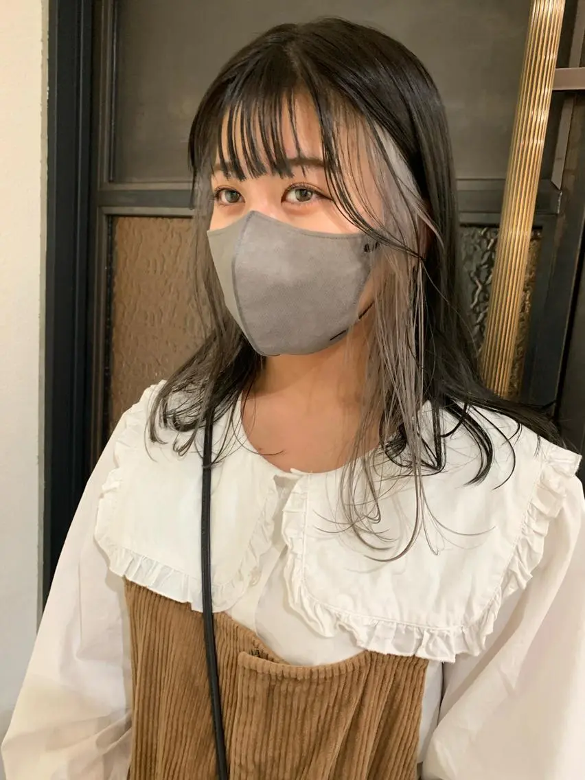 セミロング カラー カット ヘアカラー トリートメント 本間 結衣のヘアスタイル