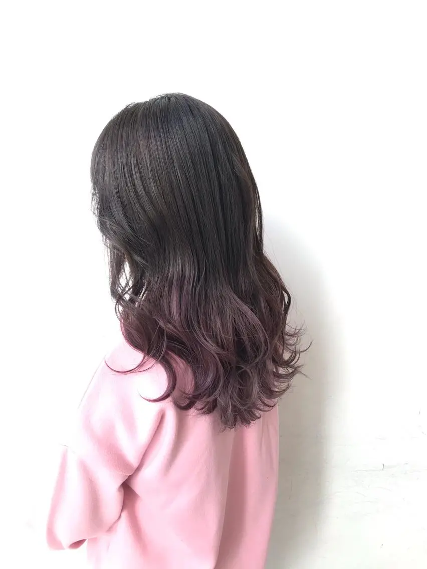 セミロング カラー グラデーションカラー Unami MIHA☘️*゜のヘアスタイル