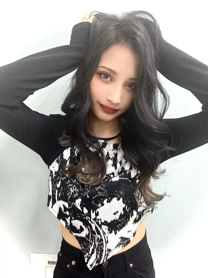 ロング カラー ヘアカラー トリートメント ヘッドスパ 艶ハイトーン特化 tatsuのヘアスタイル