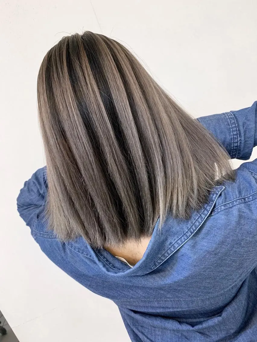 ミディアム 穐田 司樹のヘアスタイル
