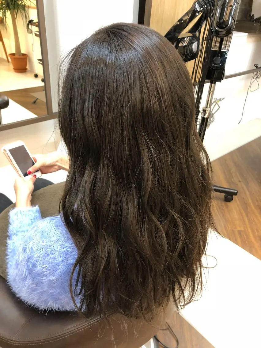 セミロング YOFAhair芦屋 峰★カラーリストのヘアスタイル