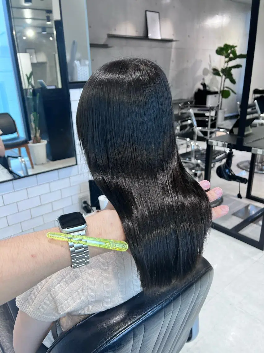 ロング カラー カット ヘアカラー トリートメント 赤みゼロ/透明感 カラー🌿KANTAのヘアスタイル