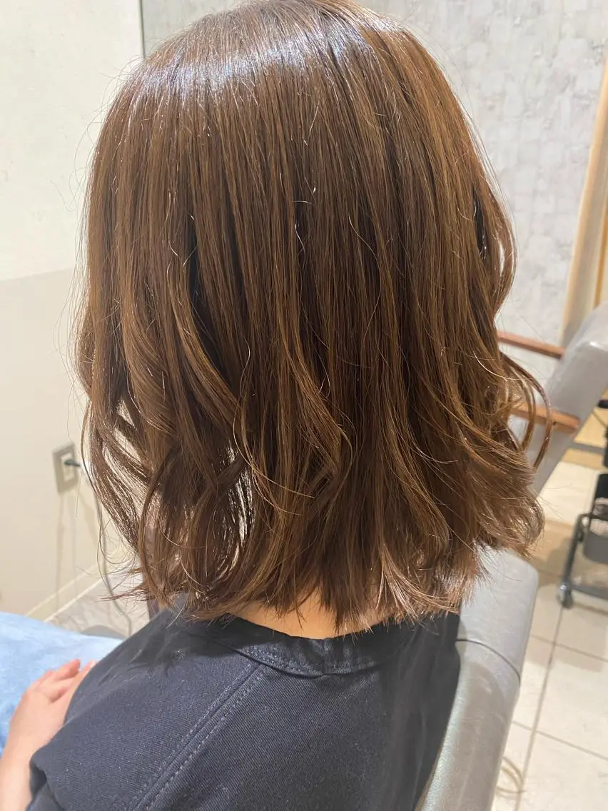 ミディアム カラー jill by gisel＿のヘアスタイル