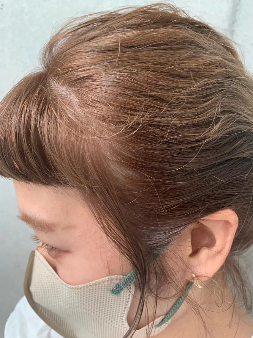 セミロング カラー ベージュカラー ブリーチ ダブルカラー ブリーチなしカラー ヘアカラー ブリーチなしWカラー /地毛風/小林凪沙のヘアスタイル