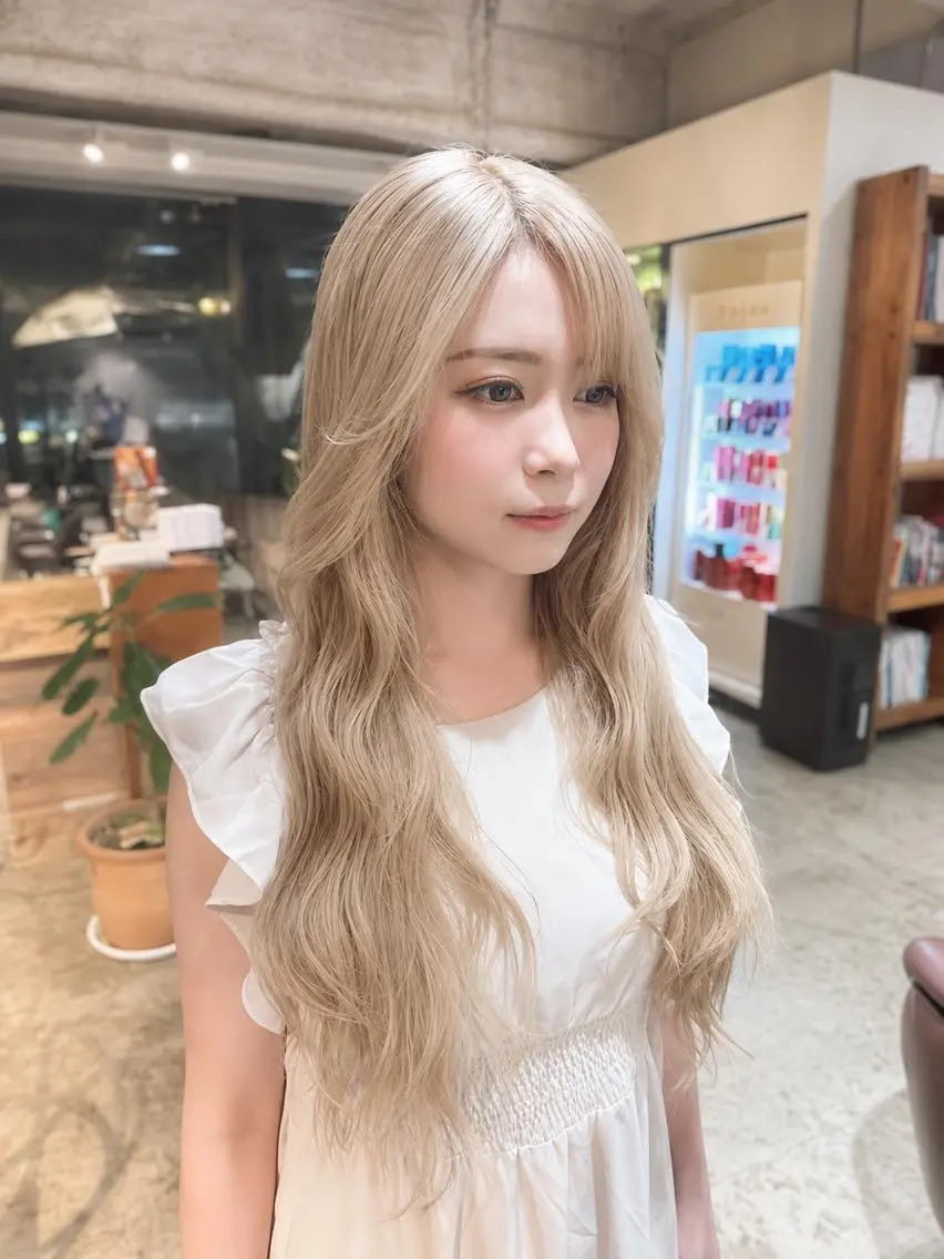ロング 外国人風カラー ロング ヘアカラー BEHIND THE CURTAIN りこのヘアスタイル