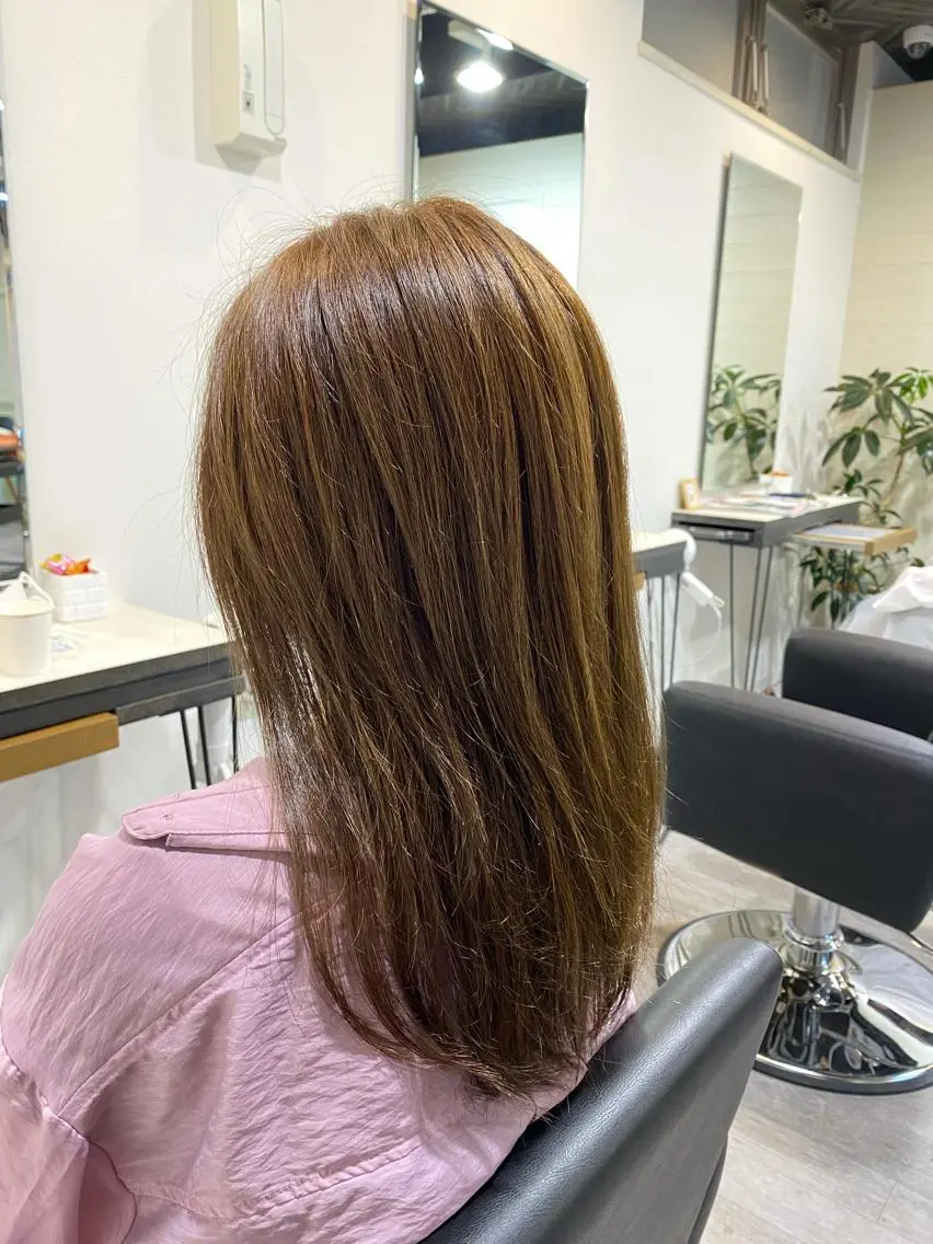 セミロング カラー アディクシーカラー バレイヤージュ ブリーチ ケアブリーチ デザインカラー カット トリートメント 先着1名様限定 カット無料のヘアスタイル