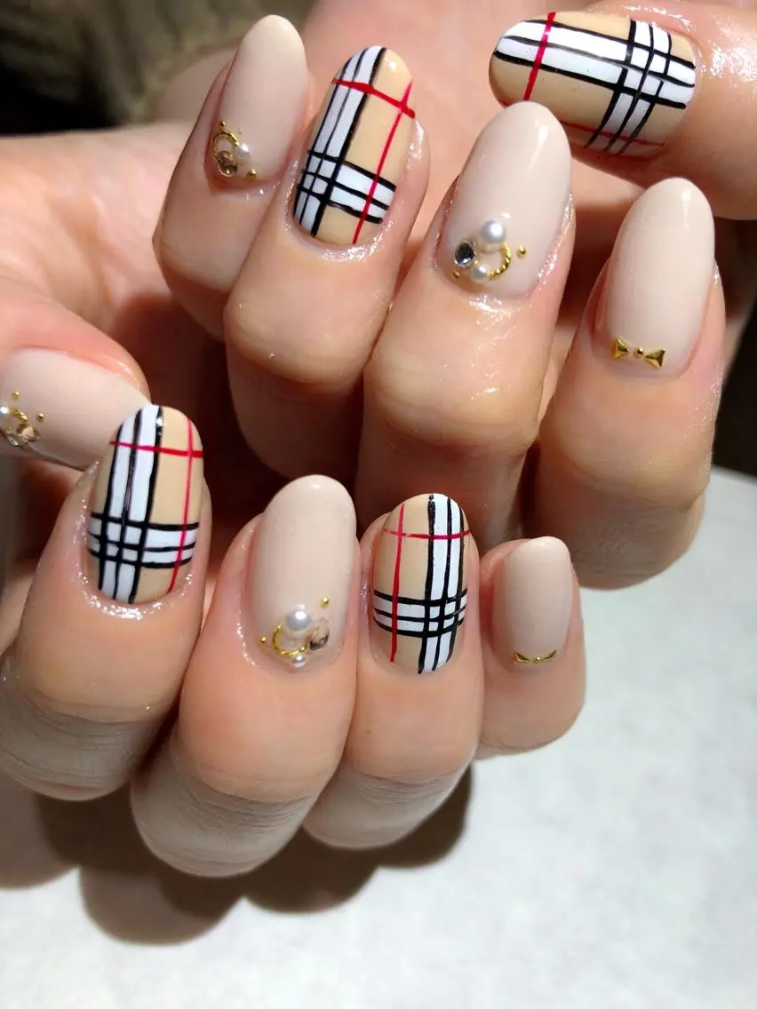 ネイル 持ち込み ハンドネイル Nail salon Museのネイルデザイン