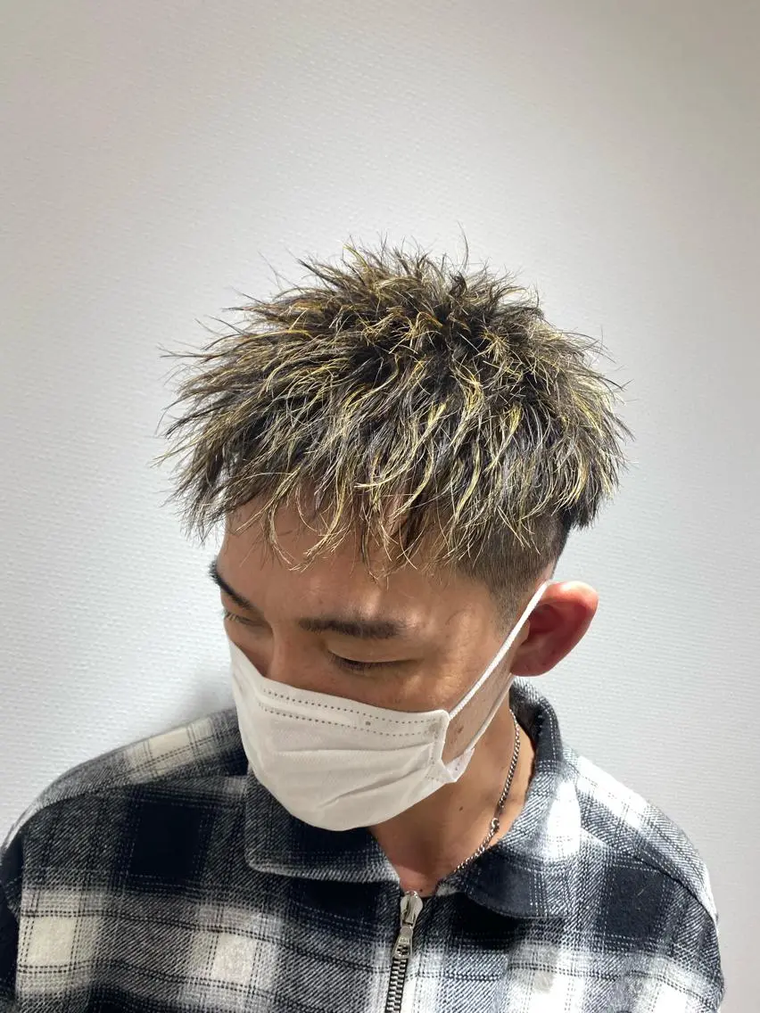 ショート カラー パーマ メンズ メンズメッシュ メンズパーマ メッシュ 渋谷【メンズ職人】 ツイスパ・メッシュのヘアスタイル