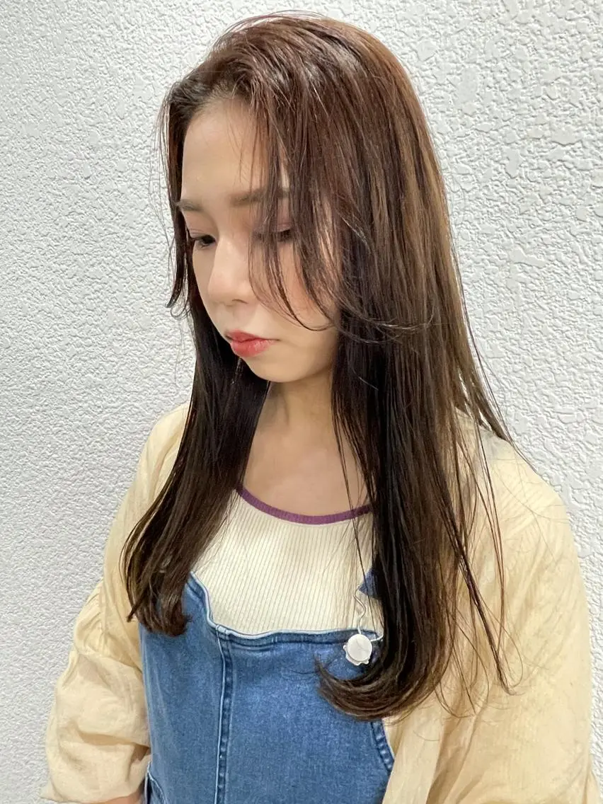 ロング ピンクブラウン 渋谷 留菜のヘアスタイル