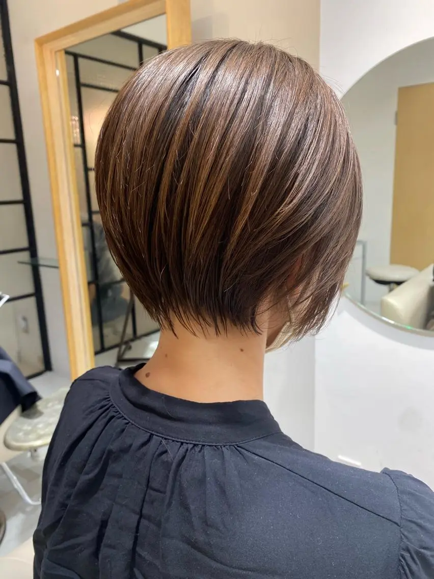 ショート カラー カット ヘアカラー トリートメント 安永 涼のヘアスタイル