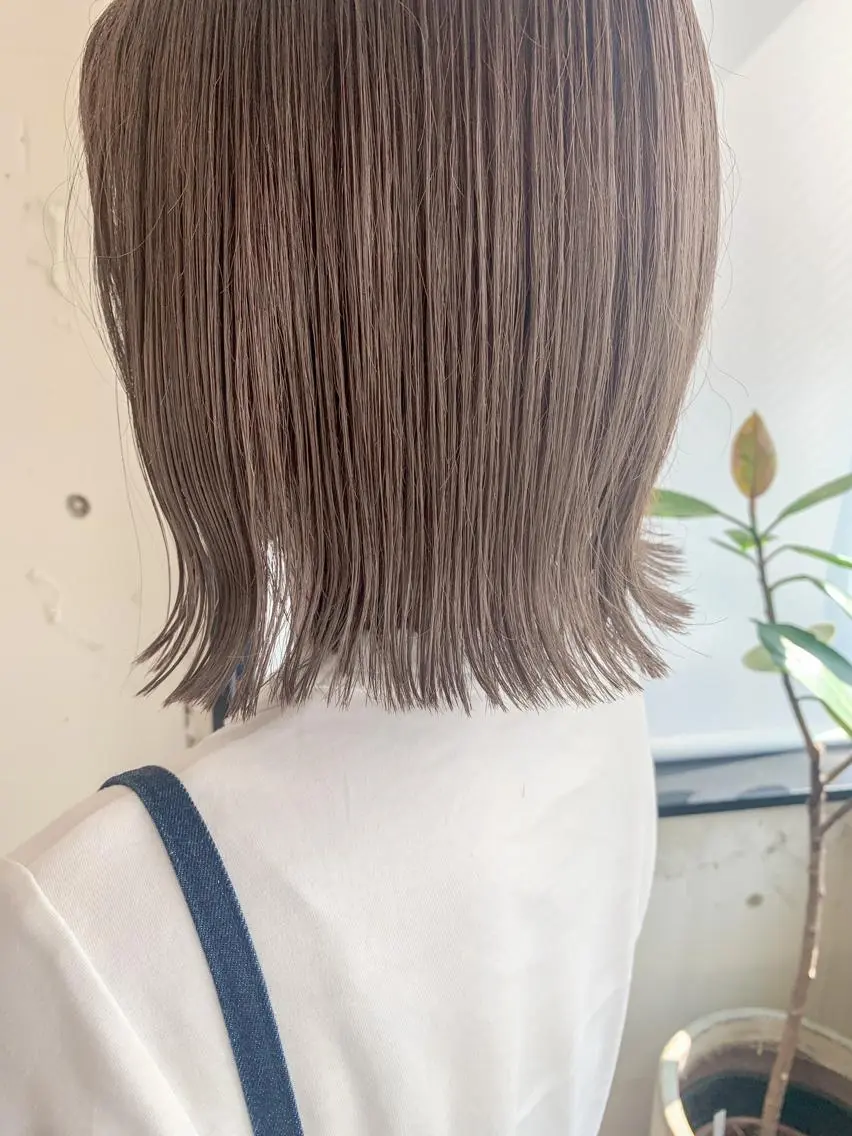 ミディアム カラー ヘアアレンジ ボブ 外ハネヘア yuka .のヘアスタイル