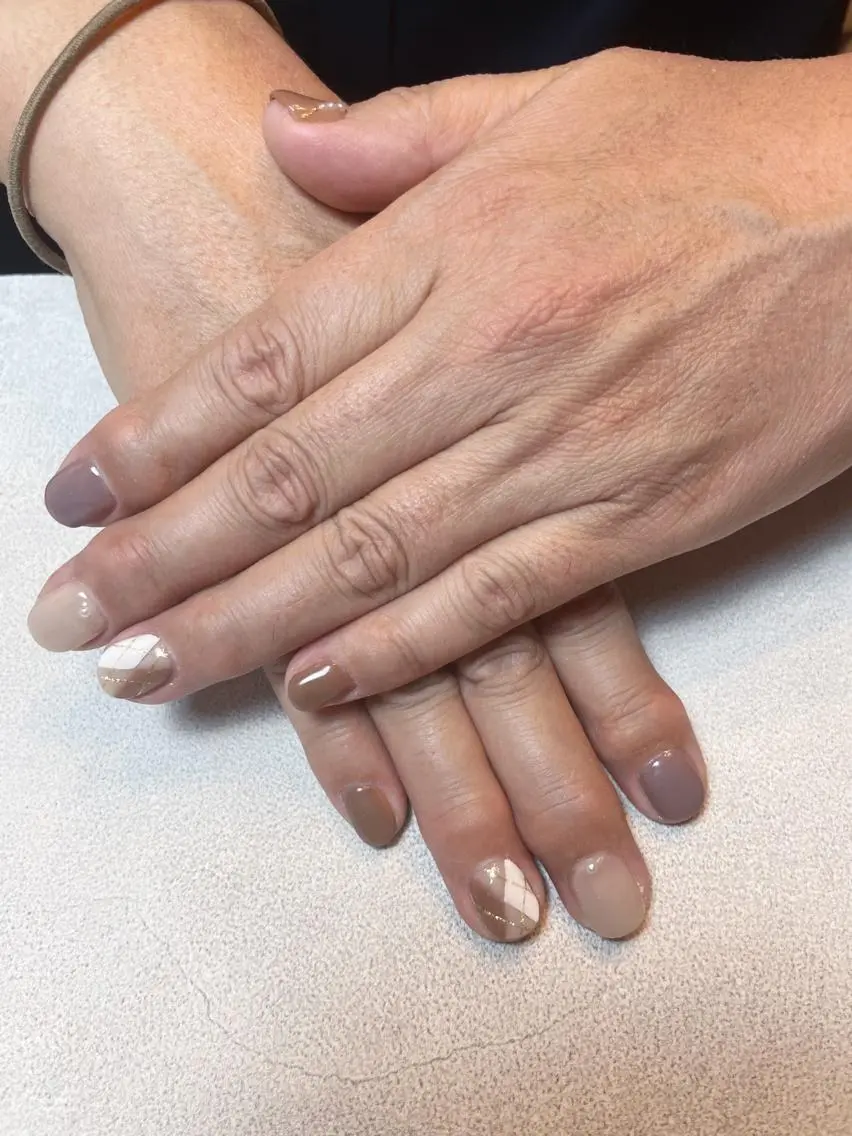ネイル ジェルネイル ゴールド ワンカラーネイル パラジェル ハンドネイル BLANC.nail yuuのネイルデザイン