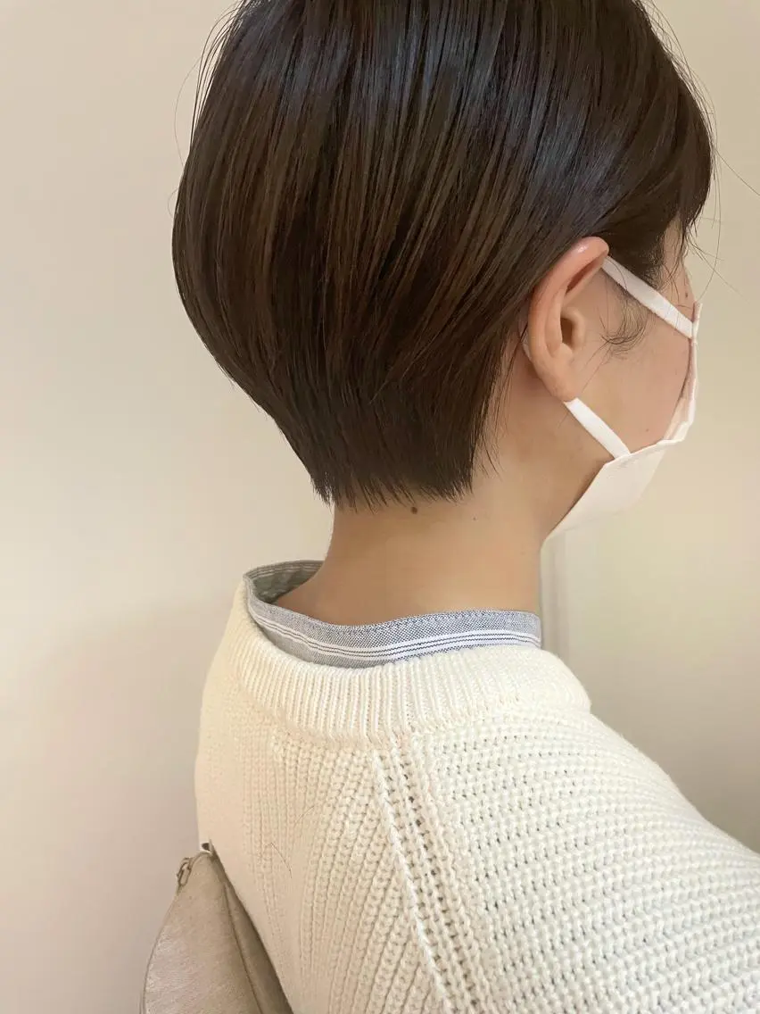 ショート カラー ショートレイヤー アッシュ ハイライトカラー ハイトーンカラー イルミナカラー カット ヘアカラー トリートメント 江上拓郎/ショート /酸性ストレートのヘアスタイル