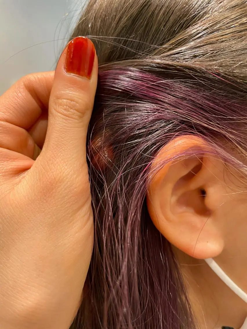 セミロング カラー インナーカラー 斉藤 瑞恵のヘアスタイル