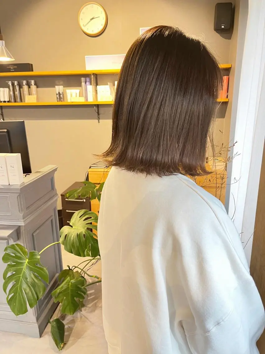 ミディアム カラー SHU NTAのヘアスタイル