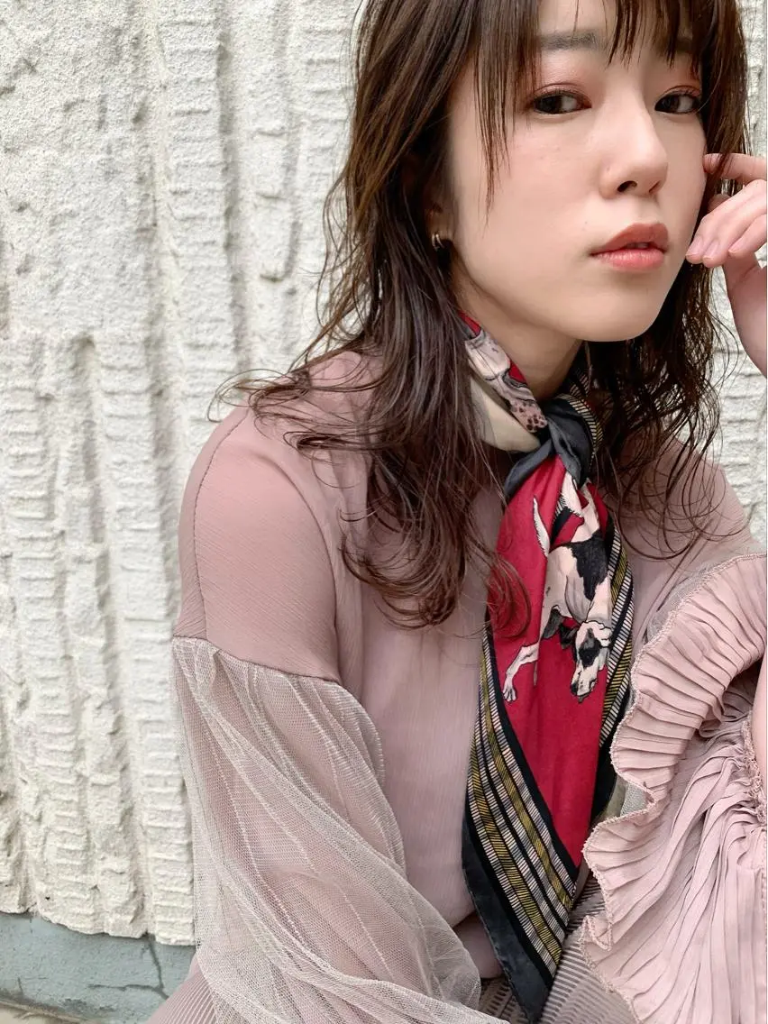 ロング カラー ブラウンカラー ロング カット 榑松 恵里のヘアスタイル