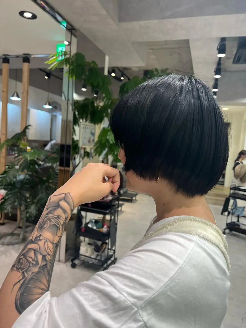 ショート カラー ヘアカラー 🍀お悩み改善憧れの 美髪　小林風雅のヘアスタイル